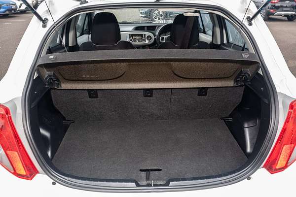 2011 Toyota Yaris YR NCP130R