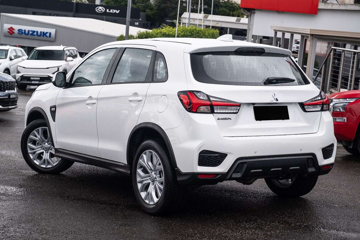 2025 Mitsubishi ASX ES XD