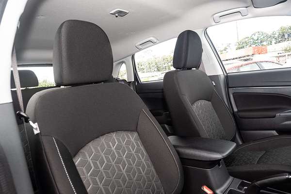 2024 Mitsubishi ASX ES XD