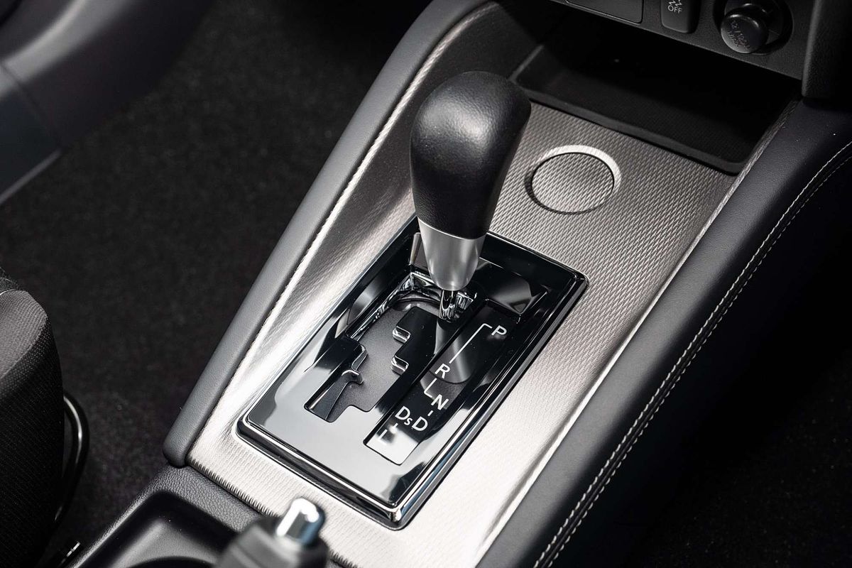 2024 Mitsubishi ASX ES XD