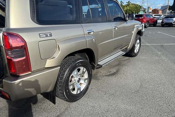 2012 Nissan Patrol ST GU 8
