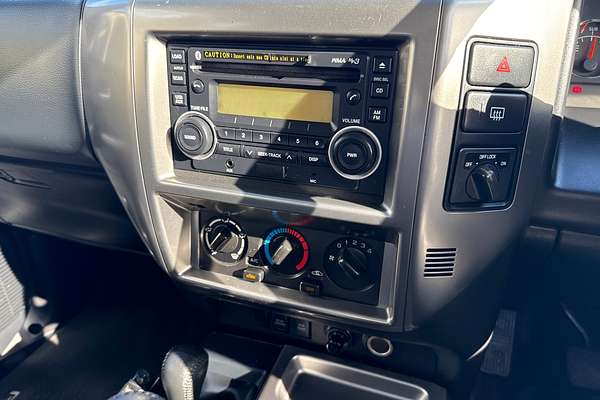 2012 Nissan Patrol ST GU 8