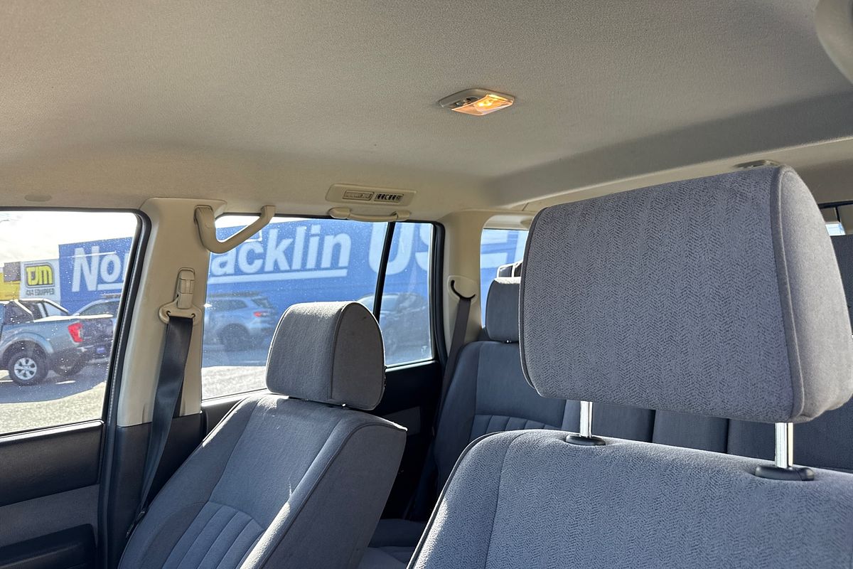 2012 Nissan Patrol ST GU 8