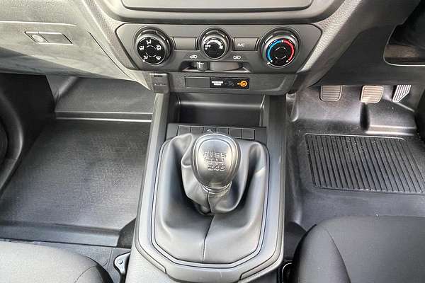 2025 Isuzu D-MAX SX High Ride Rear Wheel Drive