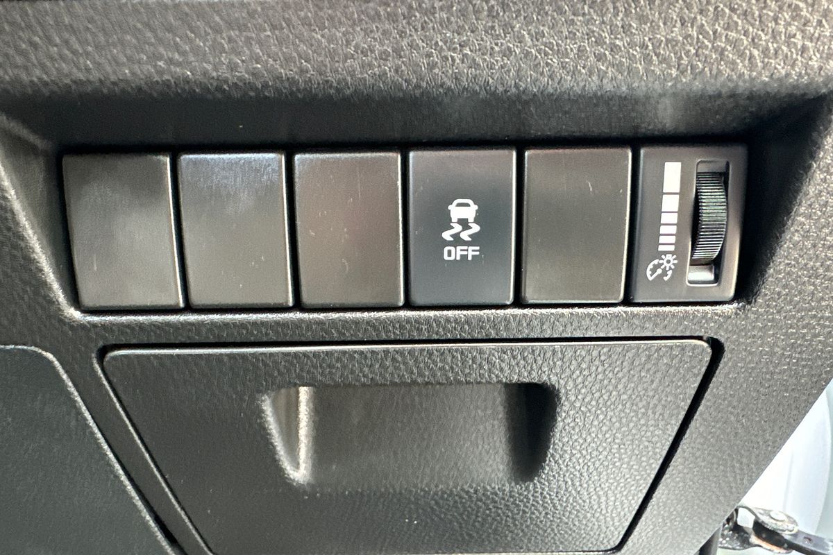 2021 Isuzu D-MAX SX High Ride Rear Wheel Drive
