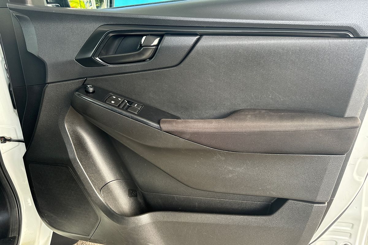 2021 Isuzu D-MAX SX High Ride Rear Wheel Drive