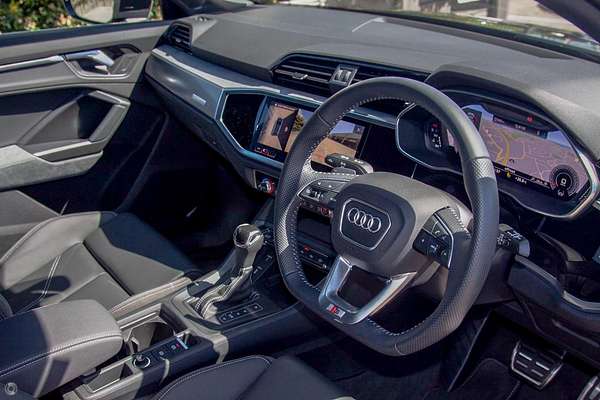 2025 Audi Q3 40 TFSI S line F3