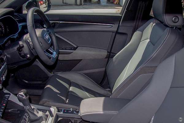 2025 Audi Q3 40 TFSI S line F3
