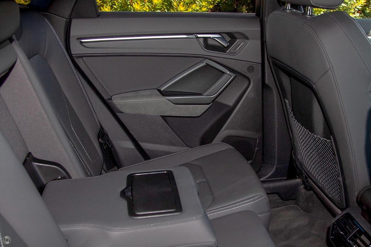2025 Audi Q3 40 TFSI S line F3