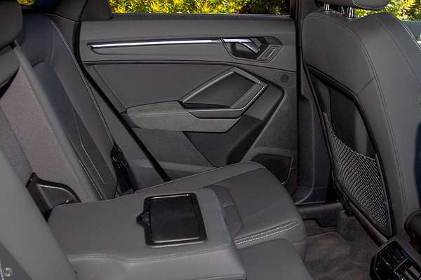 2025 Audi Q3 40 TFSI S line F3