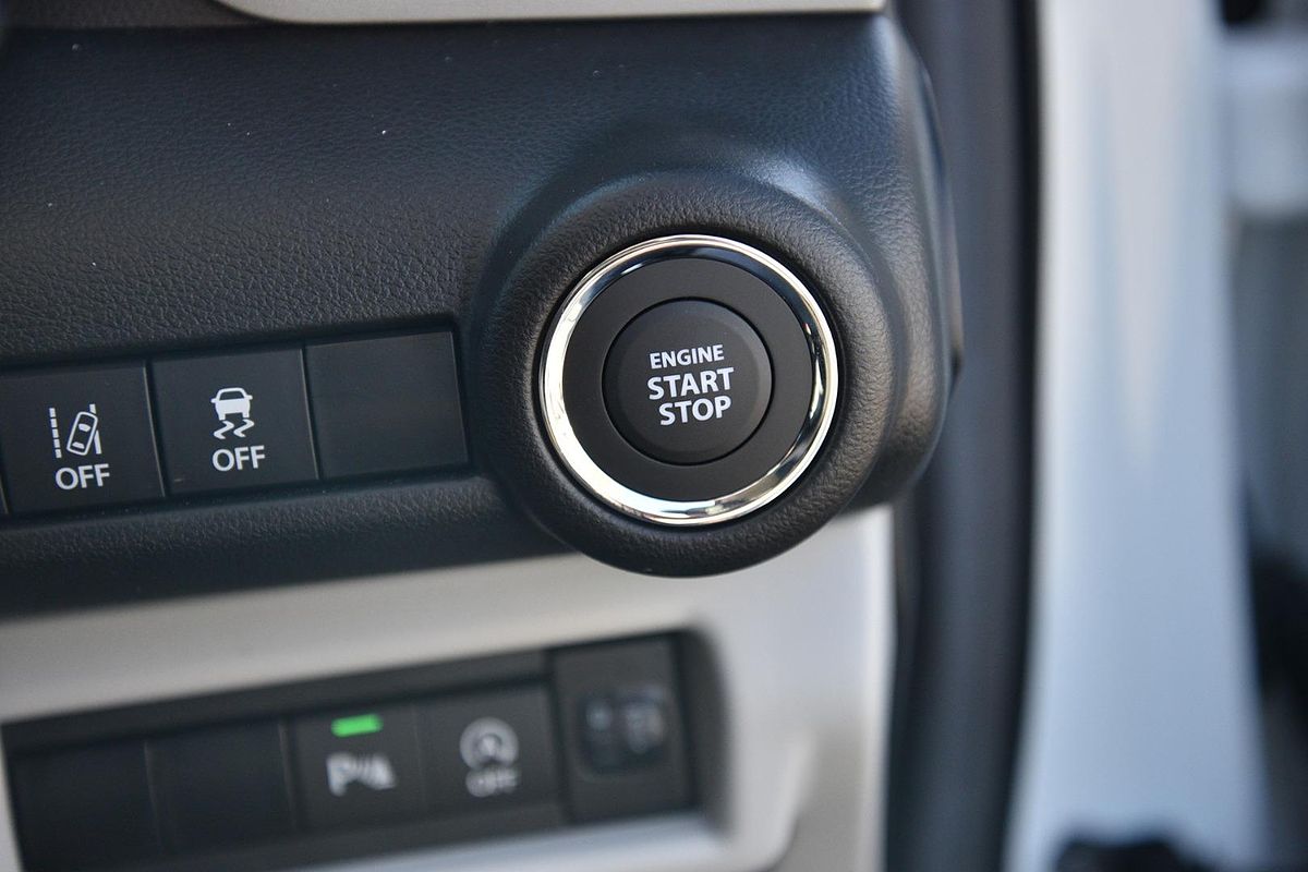 2024 Suzuki Swift Hybrid Plus UZ