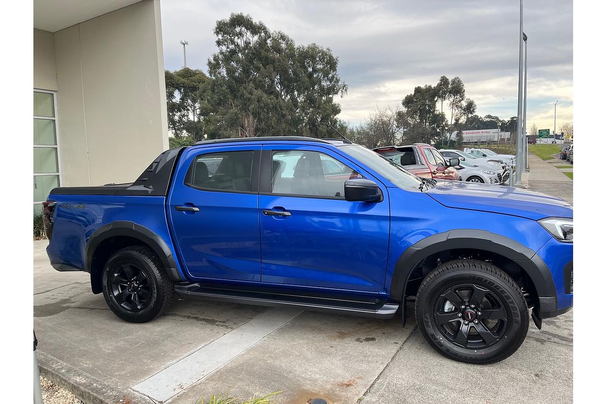 2025 Isuzu D-MAX X-TERRAIN 4X4