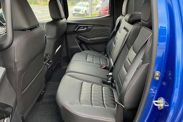 2025 Isuzu D-MAX X-TERRAIN 4X4