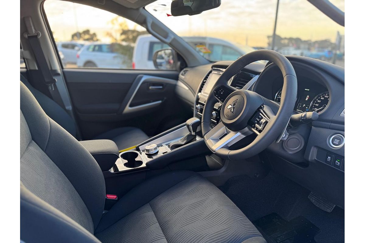 2024 Mitsubishi Pajero Sport GLS QG