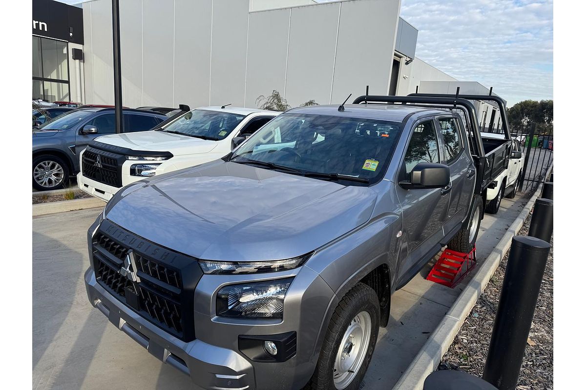 2025 Mitsubishi Triton GLX MV 4X4