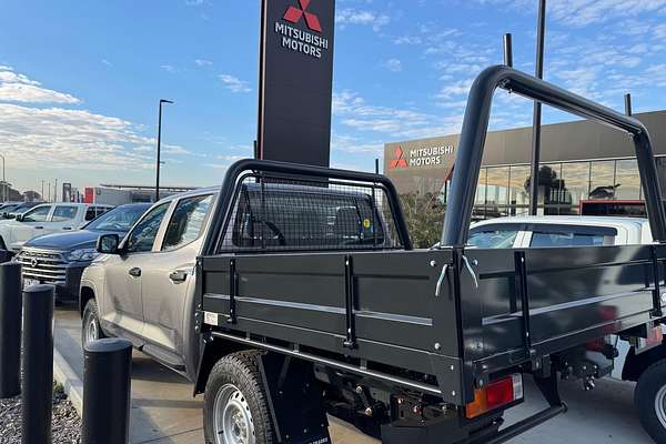 2025 Mitsubishi Triton GLX MV 4X4