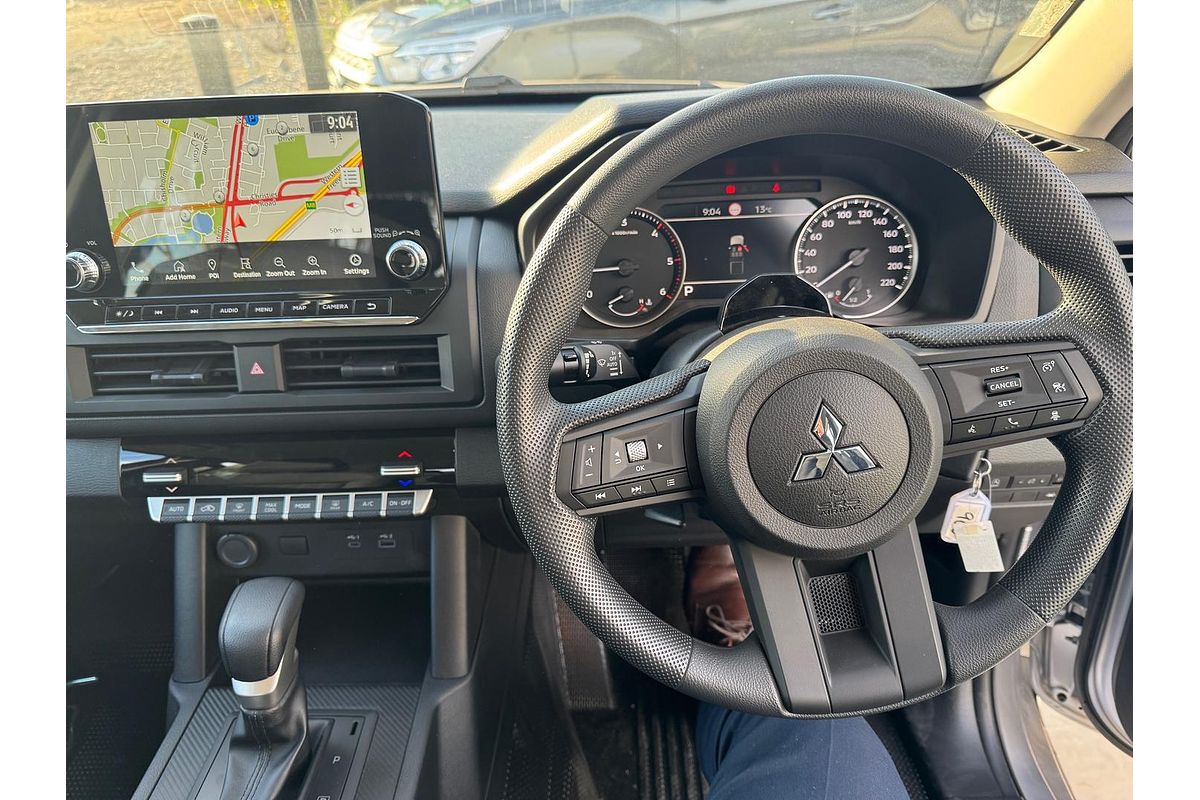 2025 Mitsubishi Triton GLX MV 4X4
