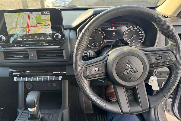2025 Mitsubishi Triton GLX MV 4X4
