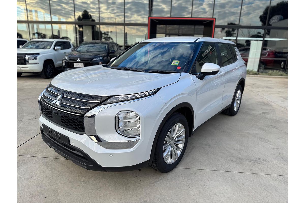 2025 Mitsubishi Outlander ES ZM