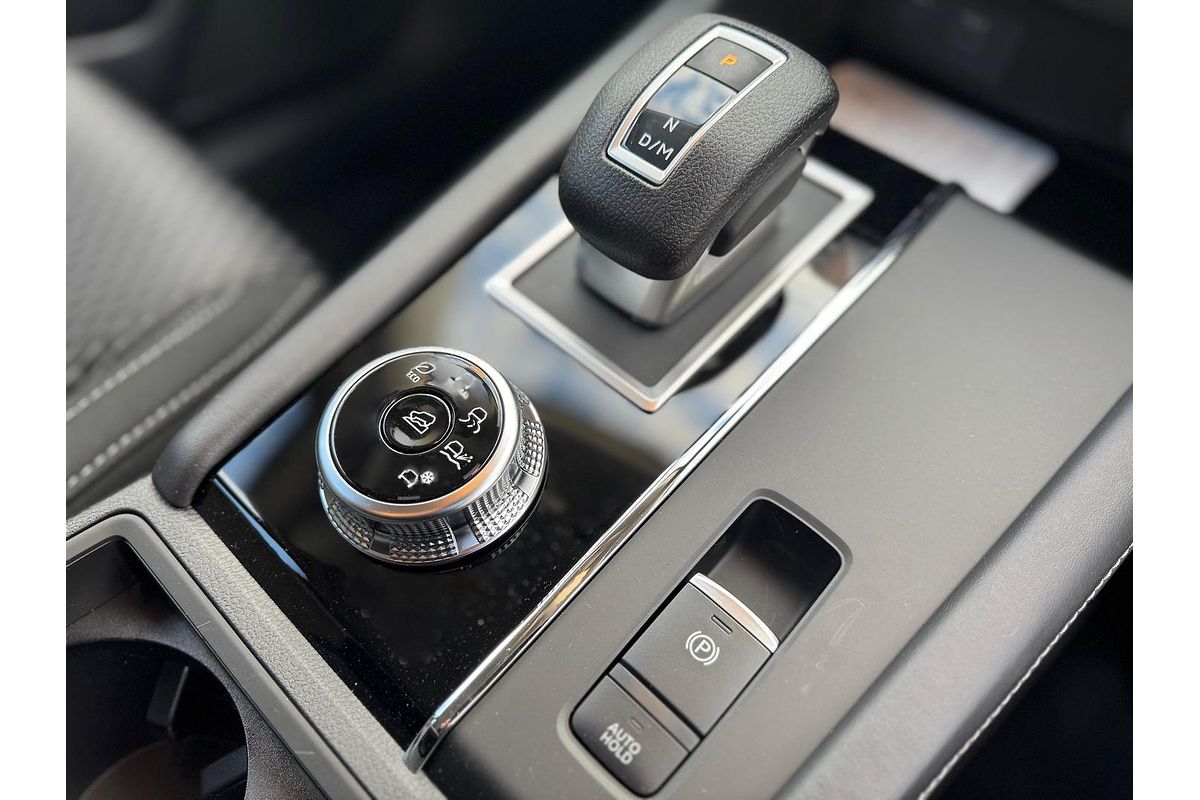 2025 Mitsubishi Outlander ES ZM