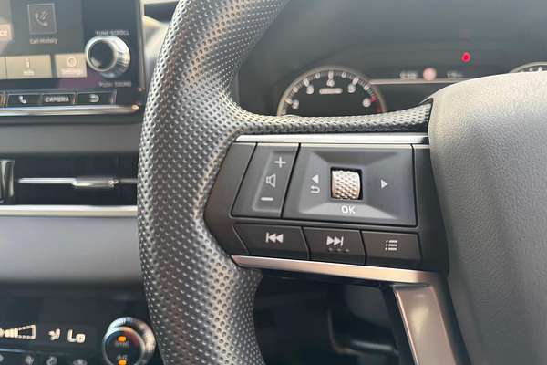 2025 Mitsubishi Outlander ES ZM