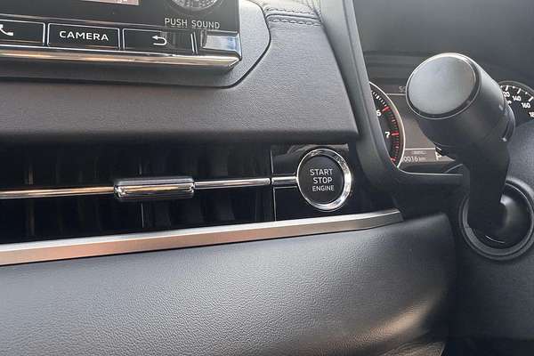 2025 Mitsubishi Outlander ES ZM