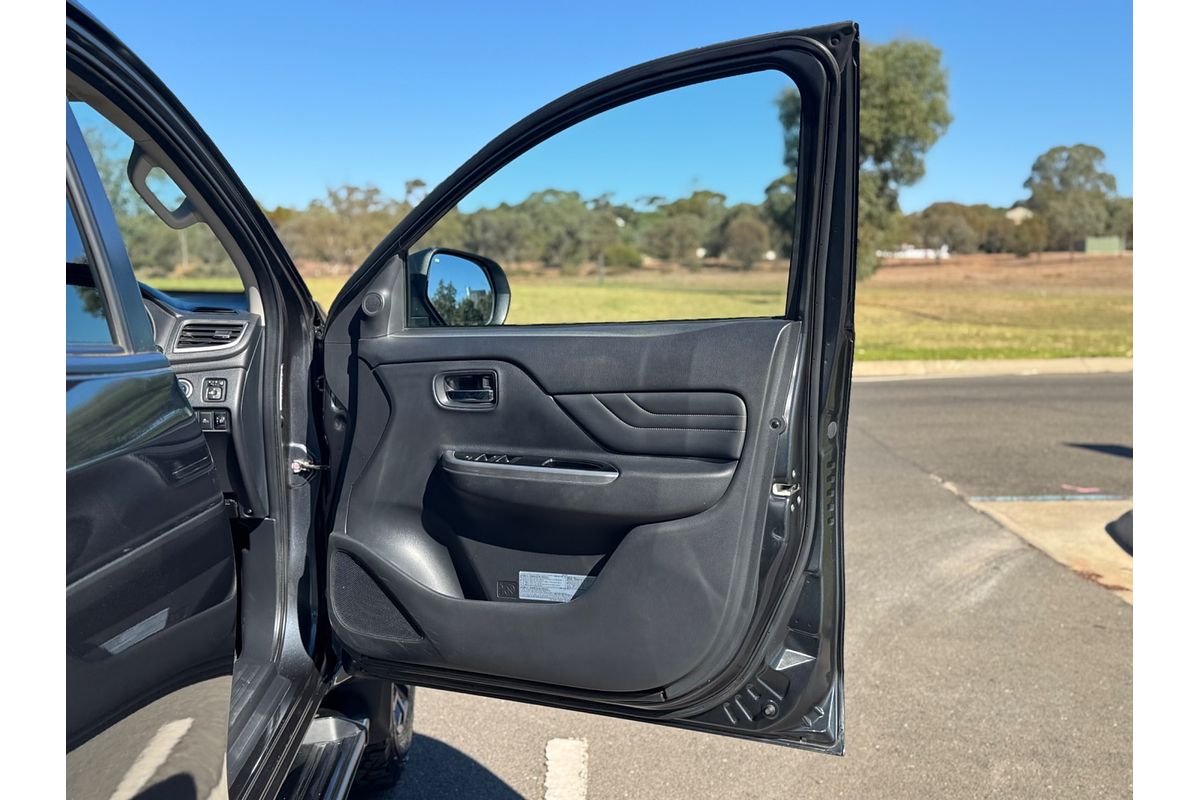 2023 Mitsubishi Triton Xtreme MR 4X4