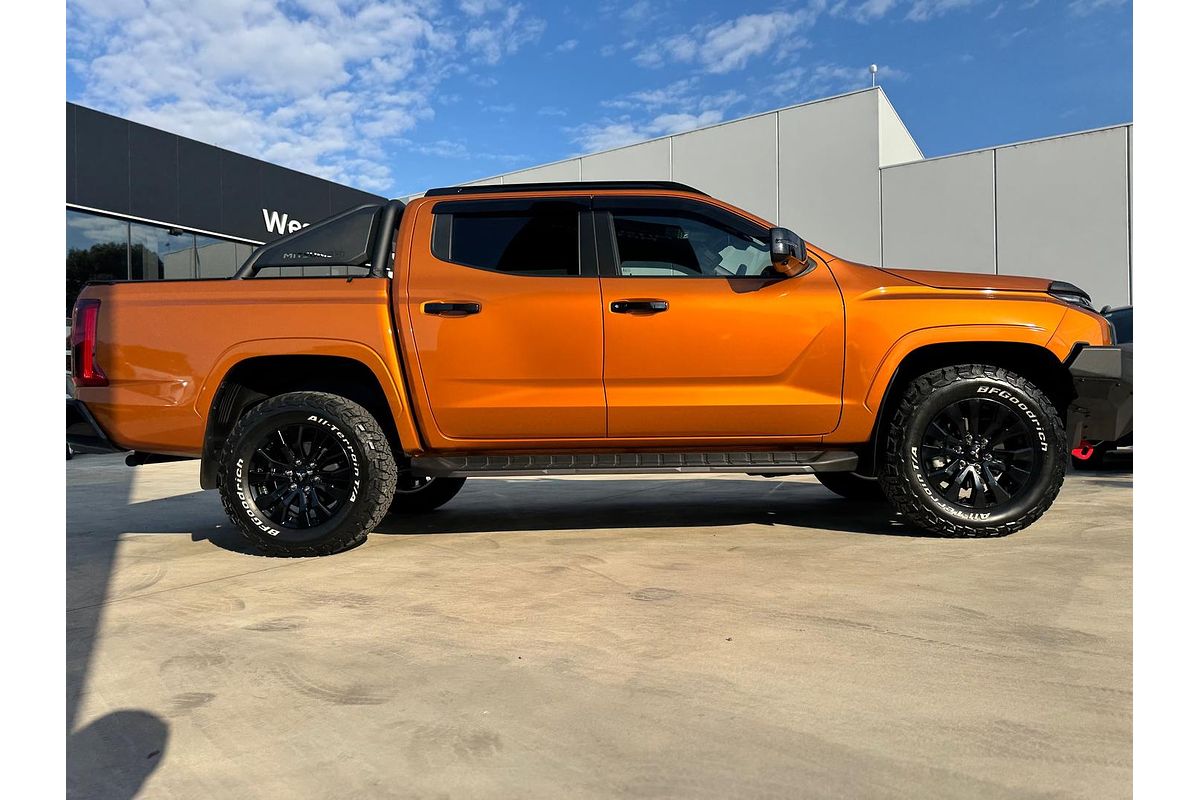 2025 Mitsubishi Triton GSR MV 4X4