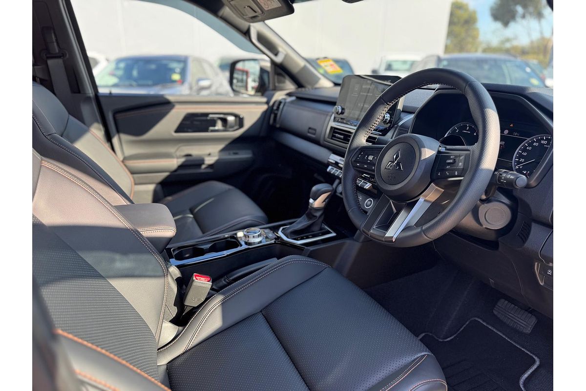 2025 Mitsubishi Triton GSR MV 4X4