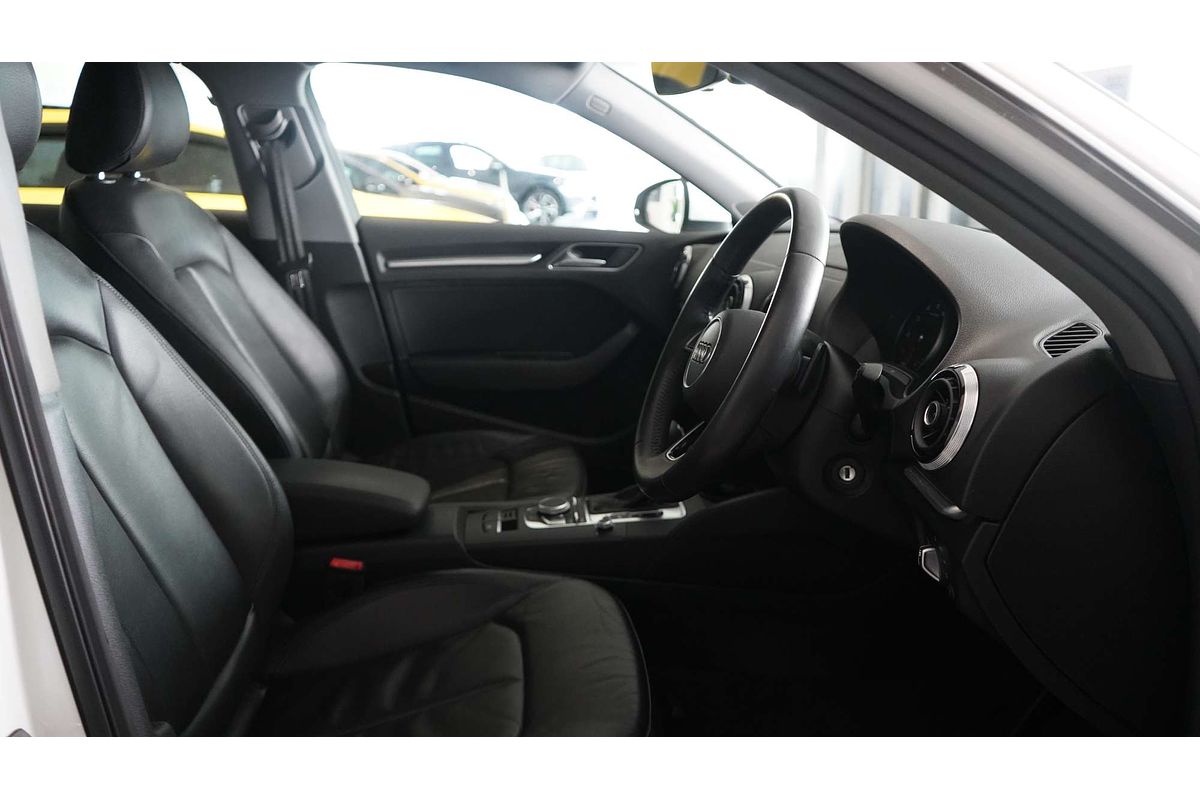 2016 Audi A3 Attraction 8V