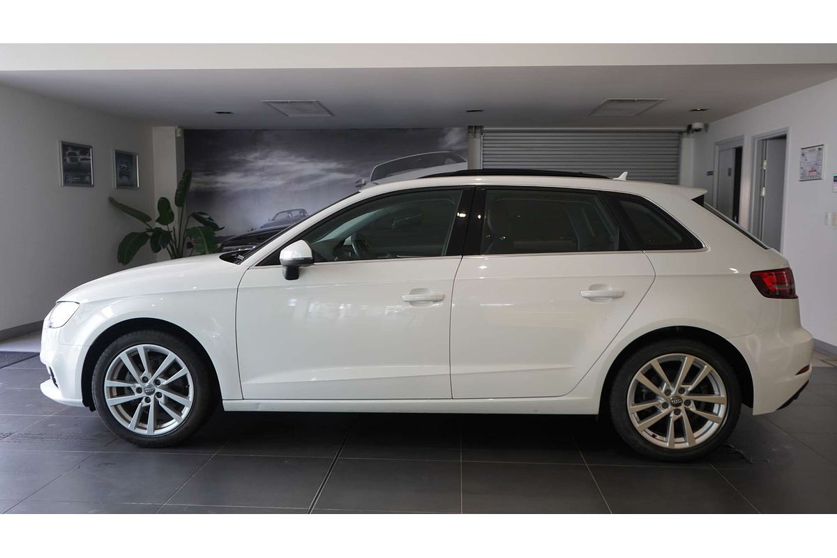 2016 Audi A3 Attraction 8V