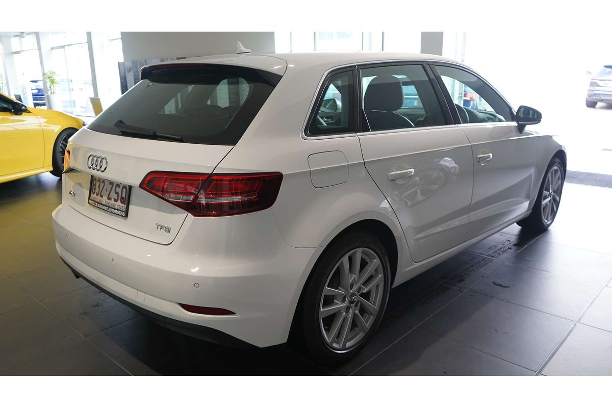 2016 Audi A3 Attraction 8V