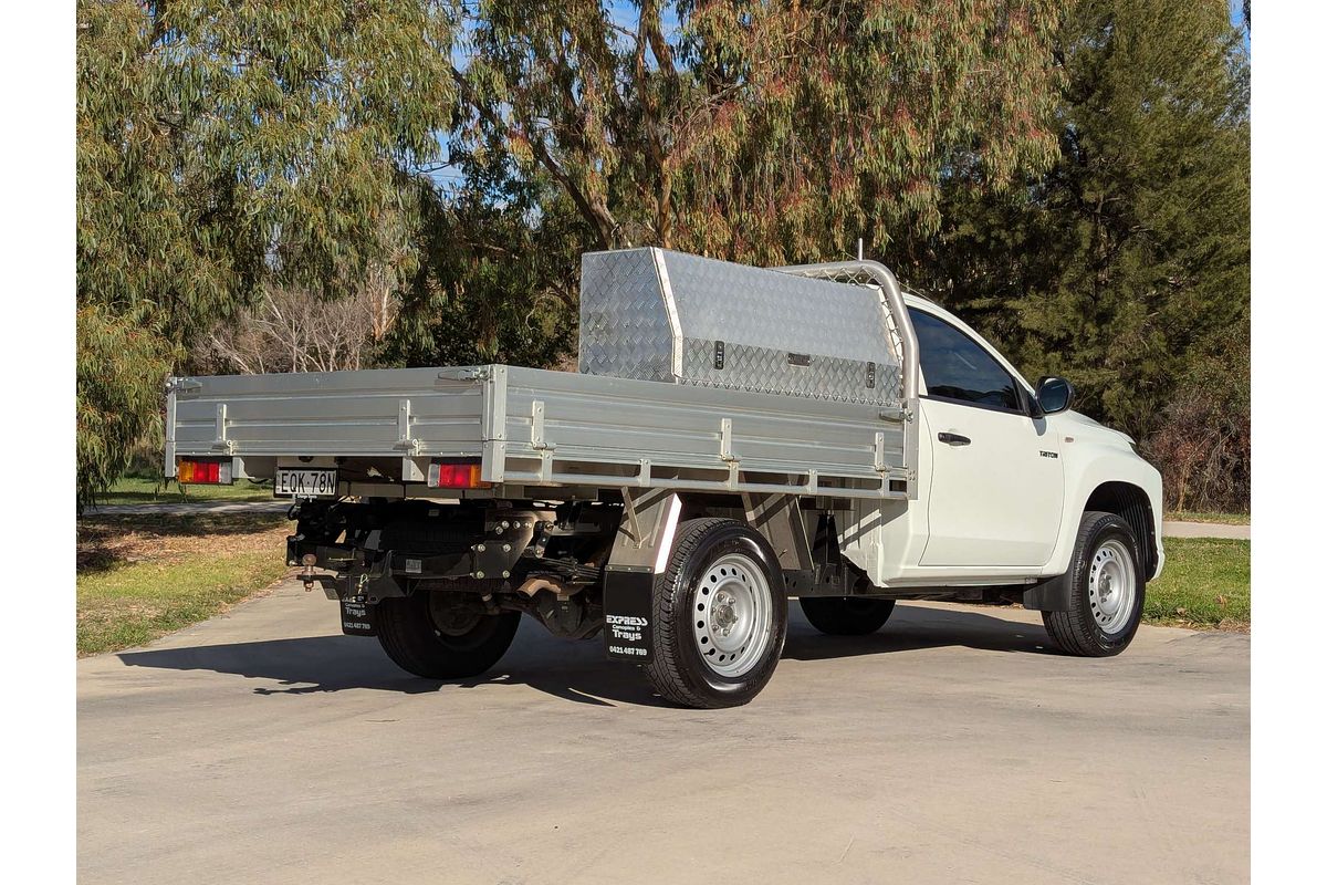 2021 Mitsubishi Triton GLX MR 4X4