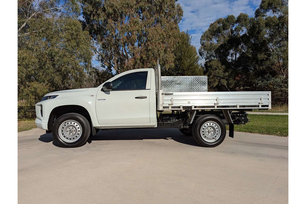 2021 Mitsubishi Triton GLX MR 4X4