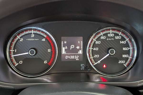 2021 Mitsubishi Triton GLX MR 4X4