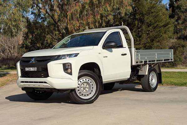 2021 Mitsubishi Triton GLX MR 4X4
