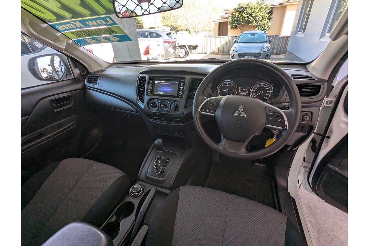 2021 Mitsubishi Triton GLX MR 4X4