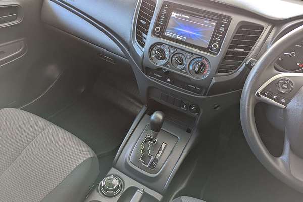 2021 Mitsubishi Triton GLX MR 4X4