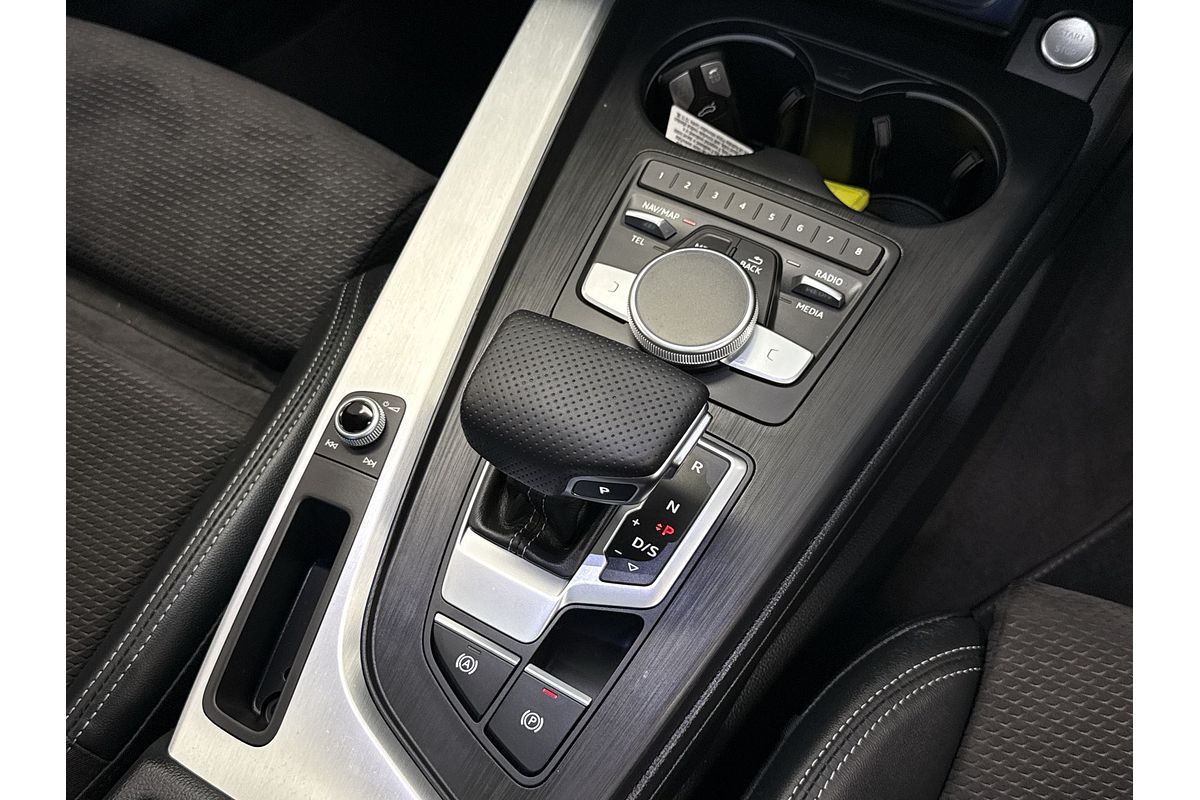 2018 Audi A4 45 TFSI S line B9