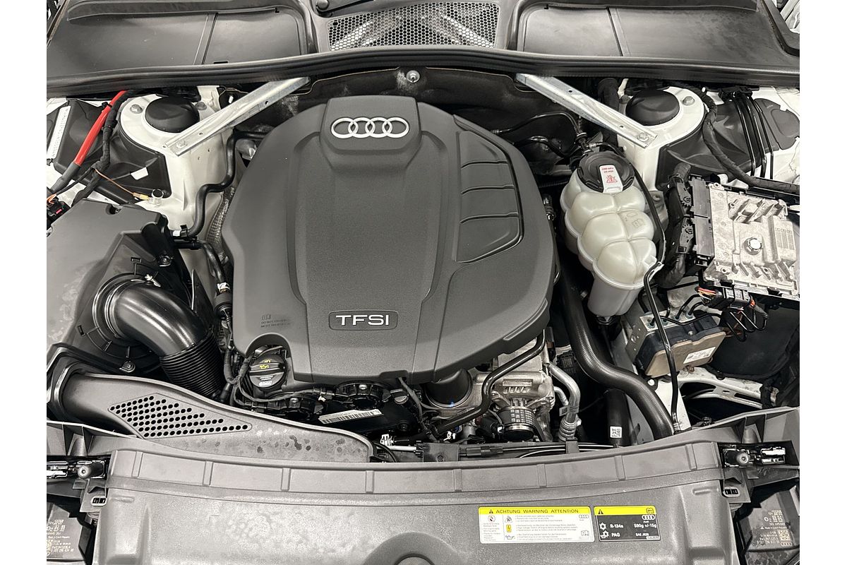 2018 Audi A4 45 TFSI S line B9