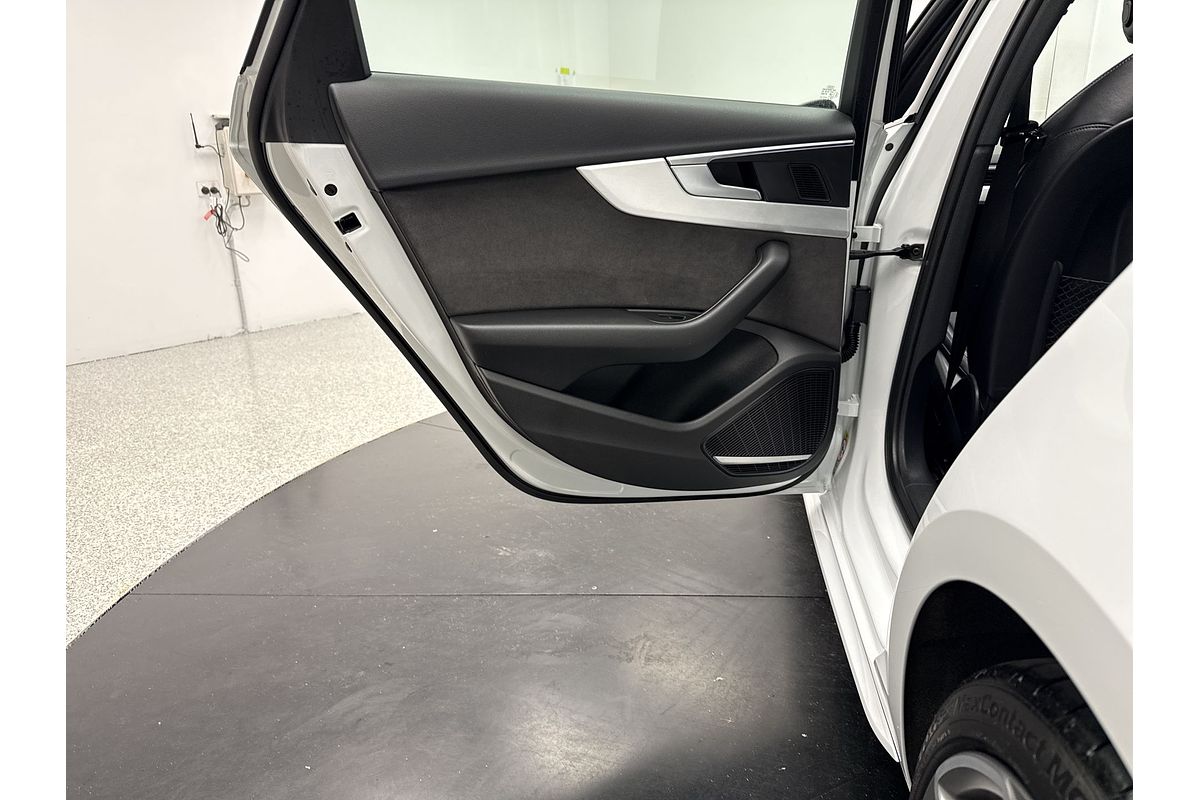 2018 Audi A4 45 TFSI S line B9