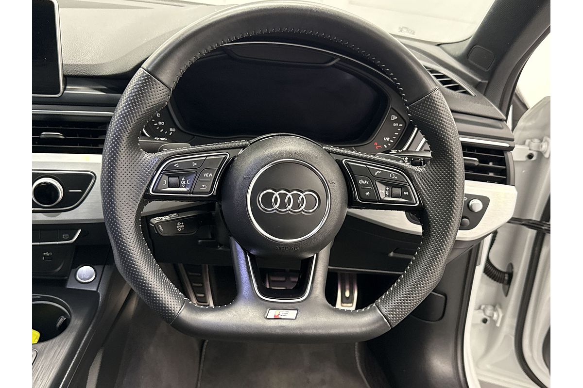 2018 Audi A4 45 TFSI S line B9