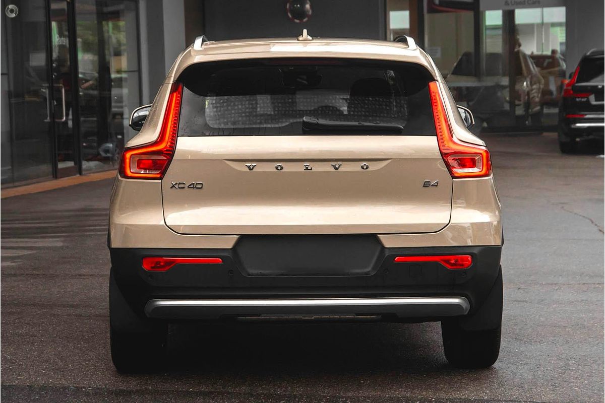 2024 Volvo XC40 Plus B4