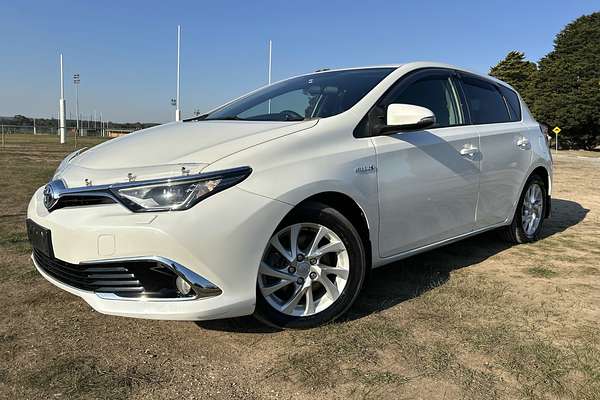 2016 Toyota Corolla Hybrid ZWE186R