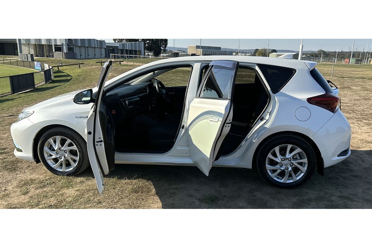 2016 Toyota Corolla Hybrid ZWE186R