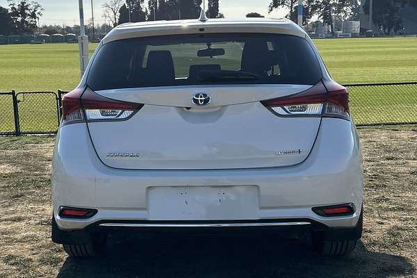 2016 Toyota Corolla Hybrid ZWE186R
