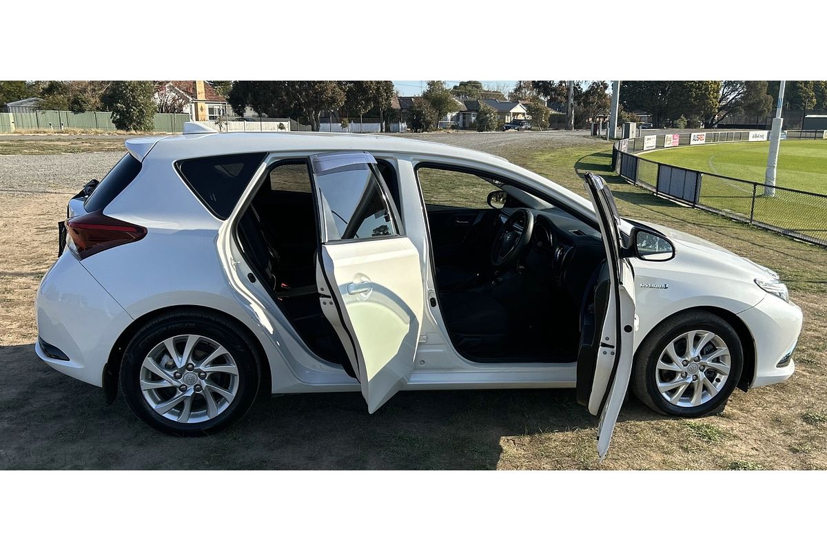 2016 Toyota Corolla Hybrid ZWE186R
