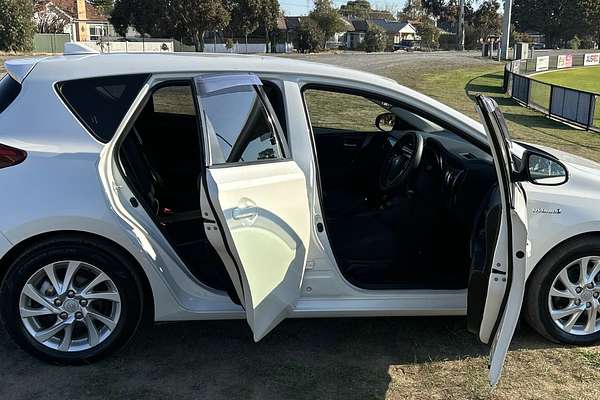 2016 Toyota Corolla Hybrid ZWE186R