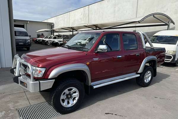 2003 Toyota Hilux SR5 KZN165R 4X4