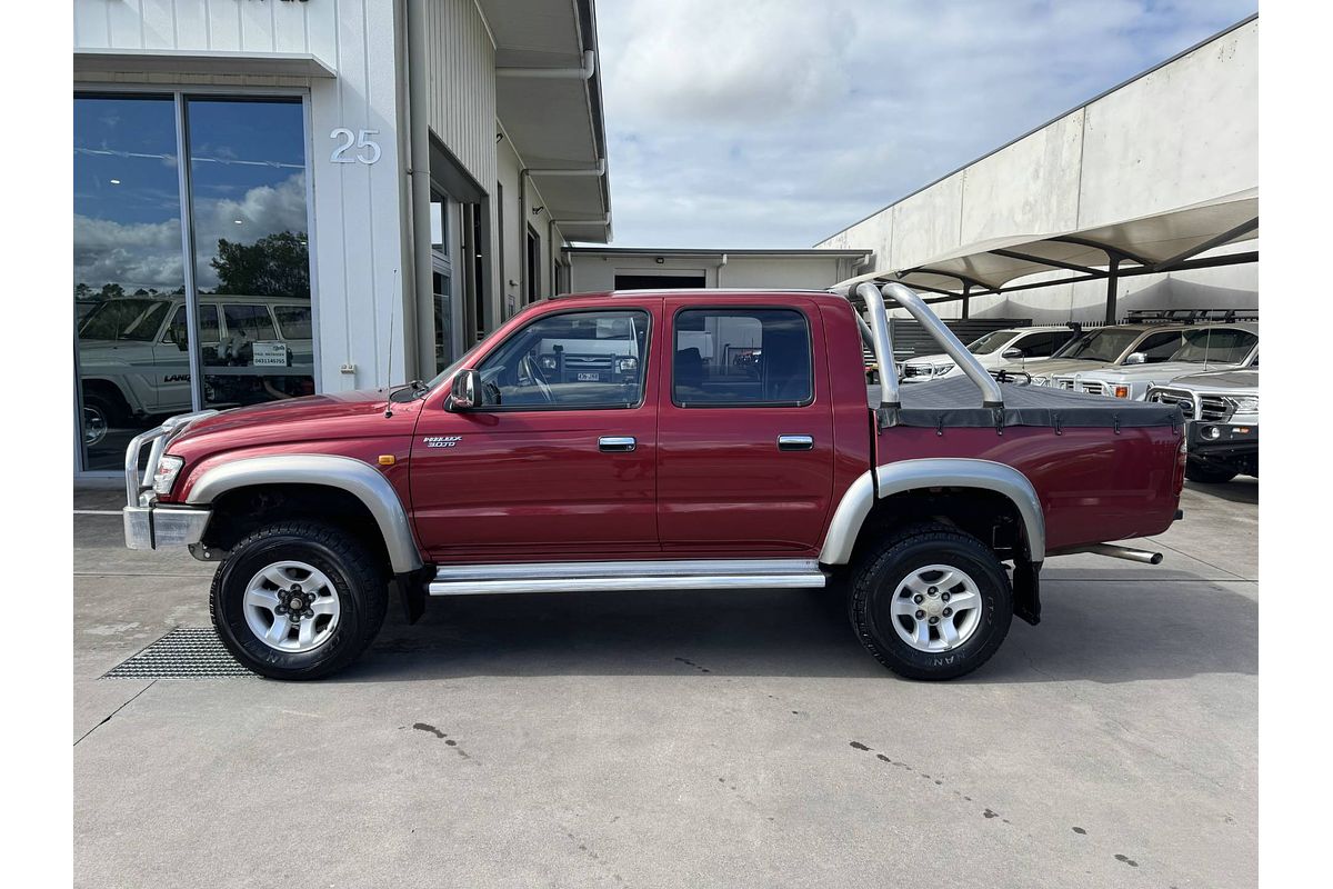 2003 Toyota Hilux SR5 KZN165R 4X4